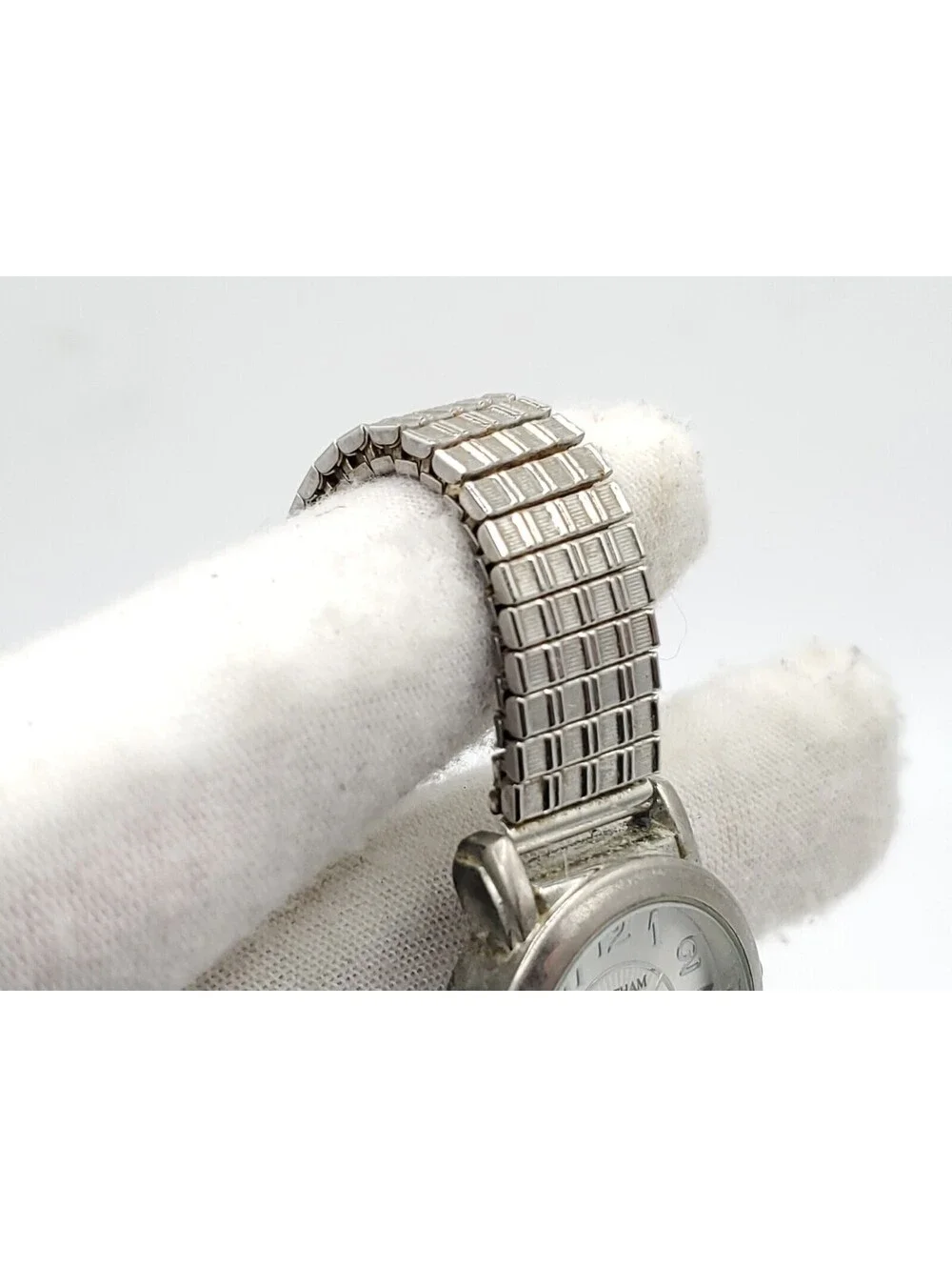 Waltham Quartz Womens Watch New Battery Silver Tone Expandable Band 24mm
